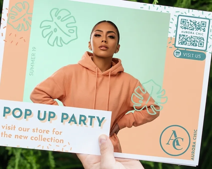 QR on flyers for fashion store